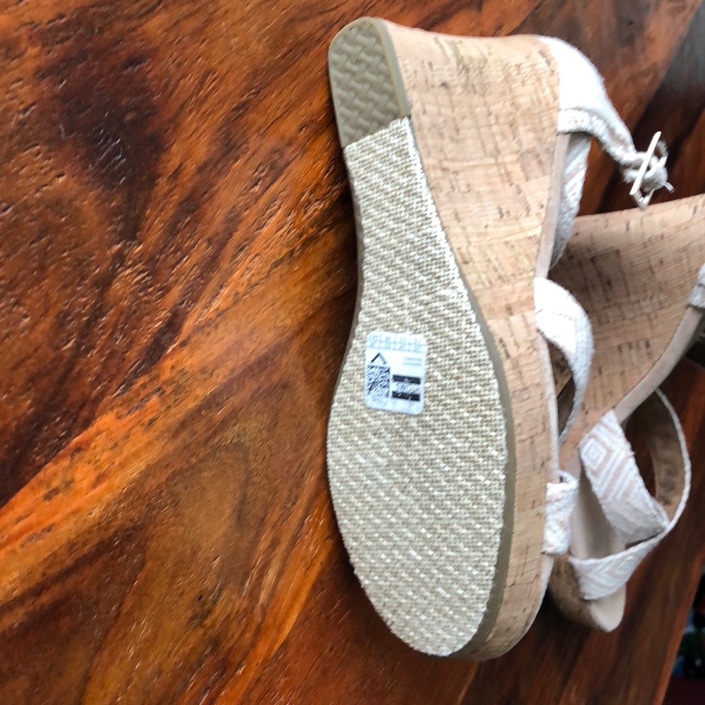 Toms Wedges - Picture 3 of 4